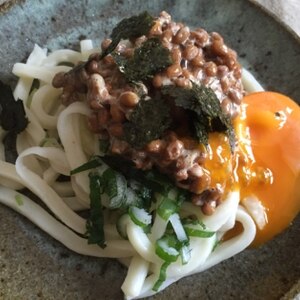 塩で食べる納豆うどん